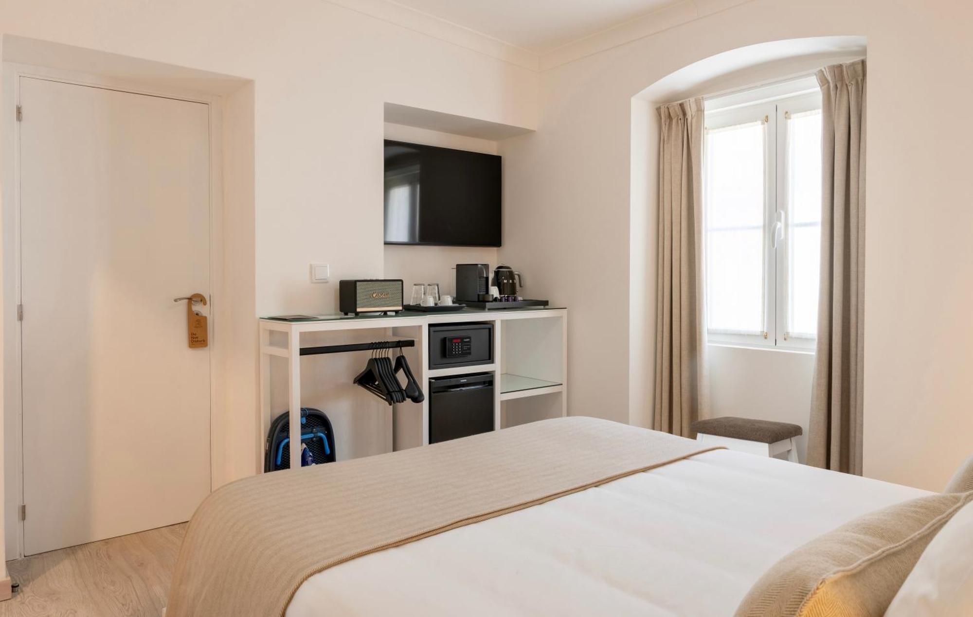 Azinheira Suites Townhouse - Alojamento Turistico (Adults Only) Елваш Екстер'єр фото