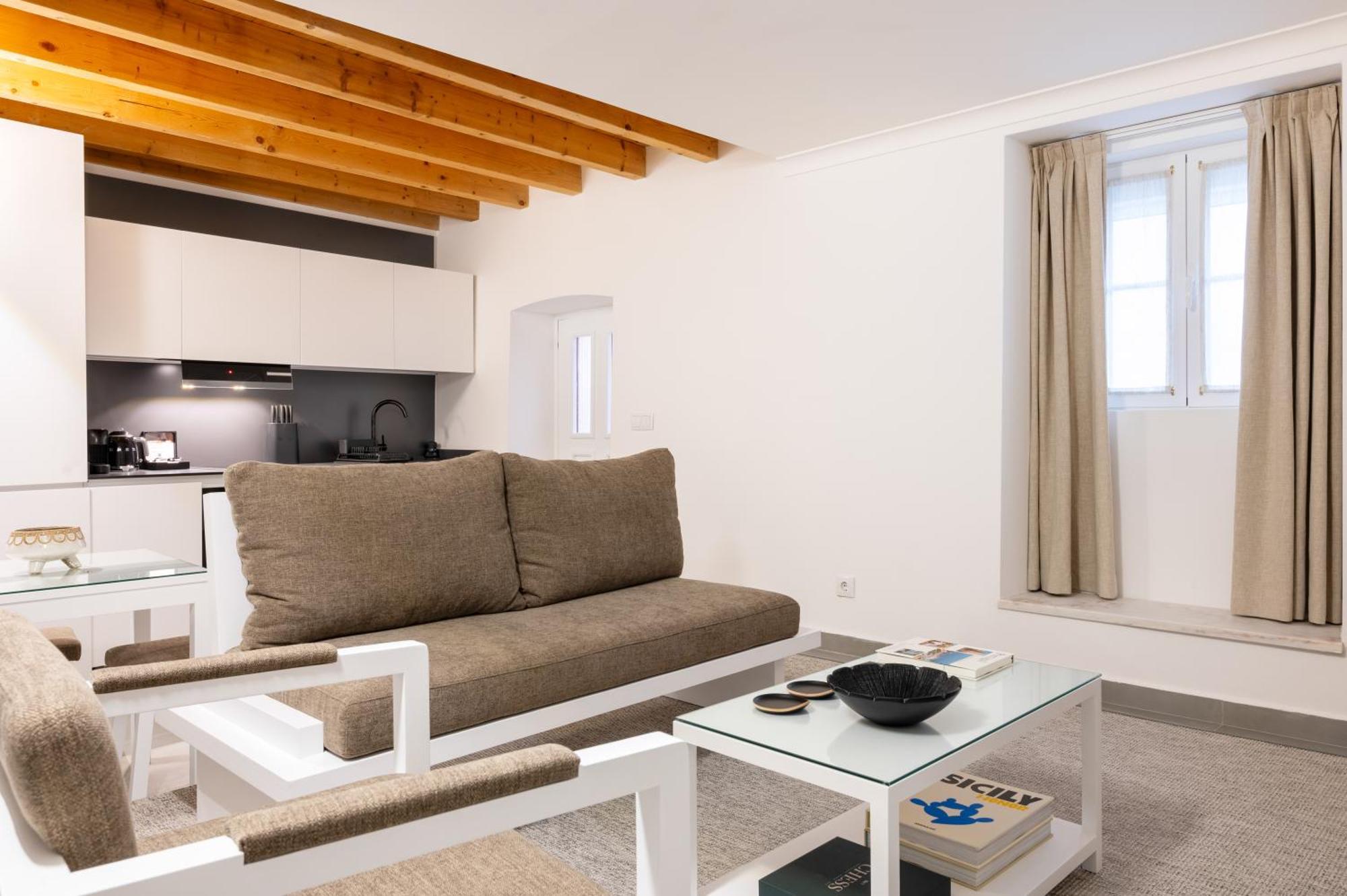 Azinheira Suites Townhouse - Alojamento Turistico (Adults Only) Елваш Екстер'єр фото